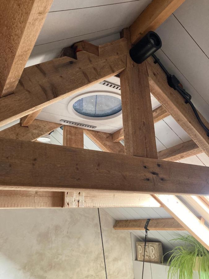 Tiny House Van Hoogspanning Naar Ontspanning Wirdum 外观 照片