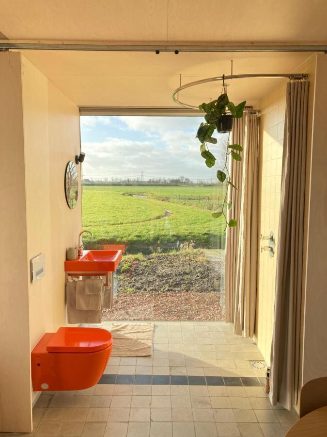 Tiny House Van Hoogspanning Naar Ontspanning Wirdum 外观 照片