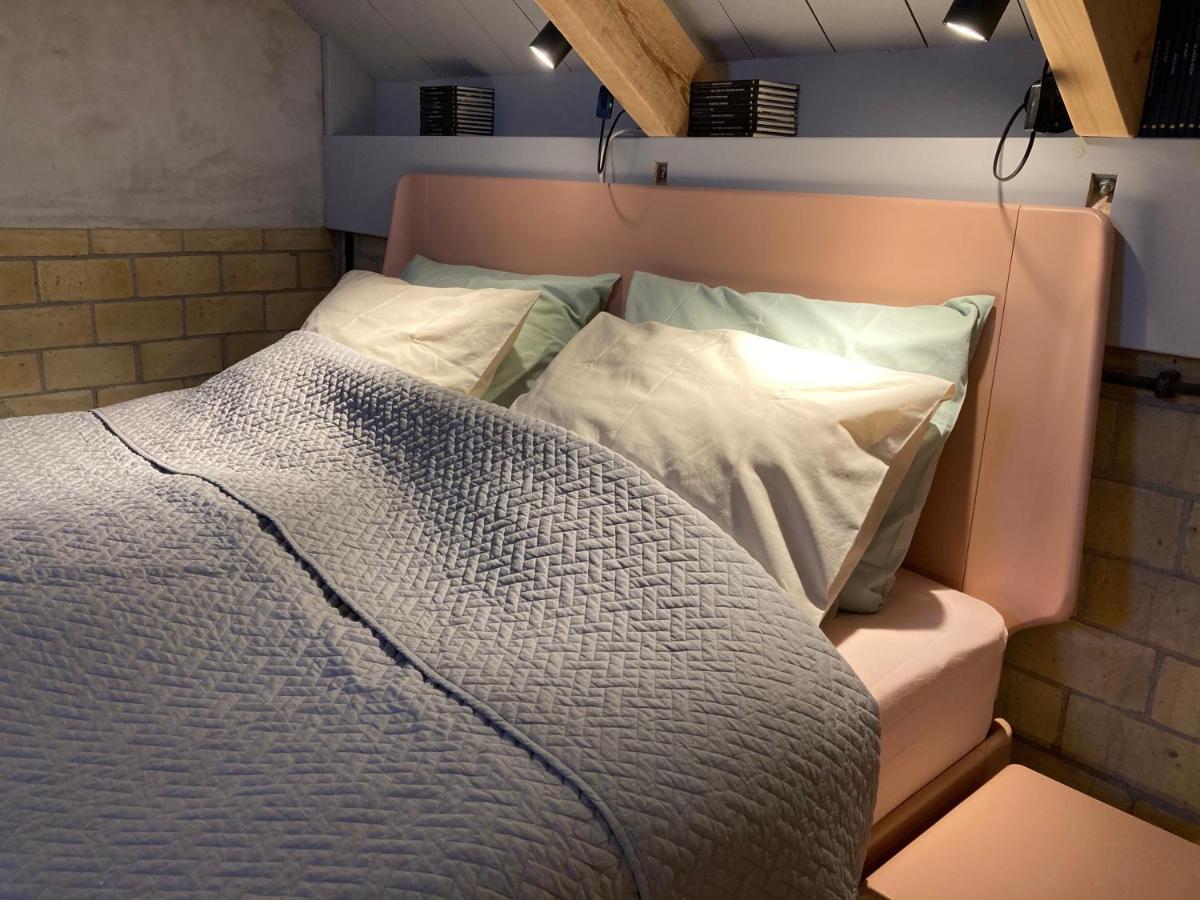Tiny House Van Hoogspanning Naar Ontspanning Wirdum 外观 照片